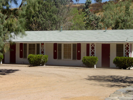 Sierra Pelona Motel