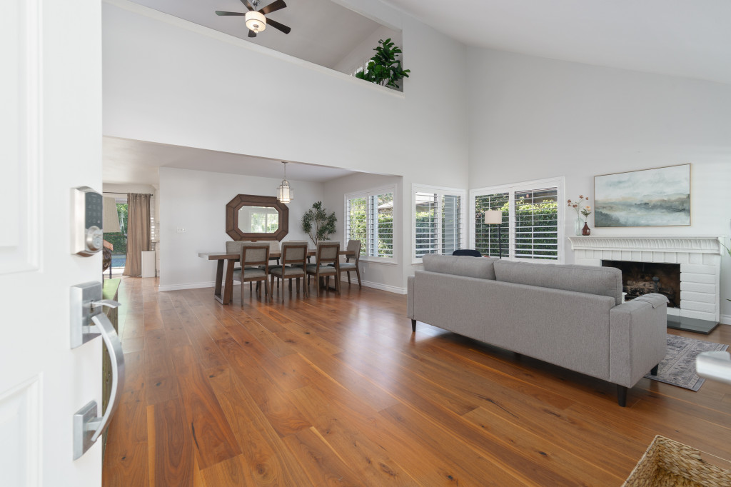 25389 Via Palacio, Santa Clarita, CA 91355