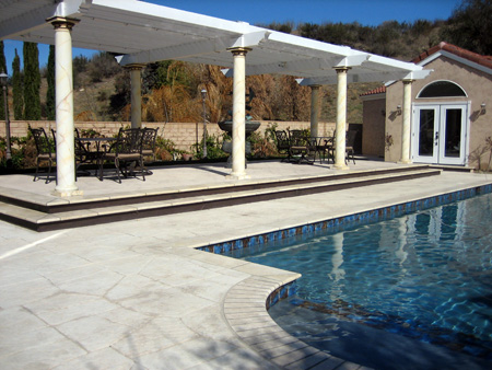 Italian Elegance with Pool Italian Elegance with Pool