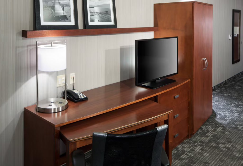 Courtyard by Marriott Valencia